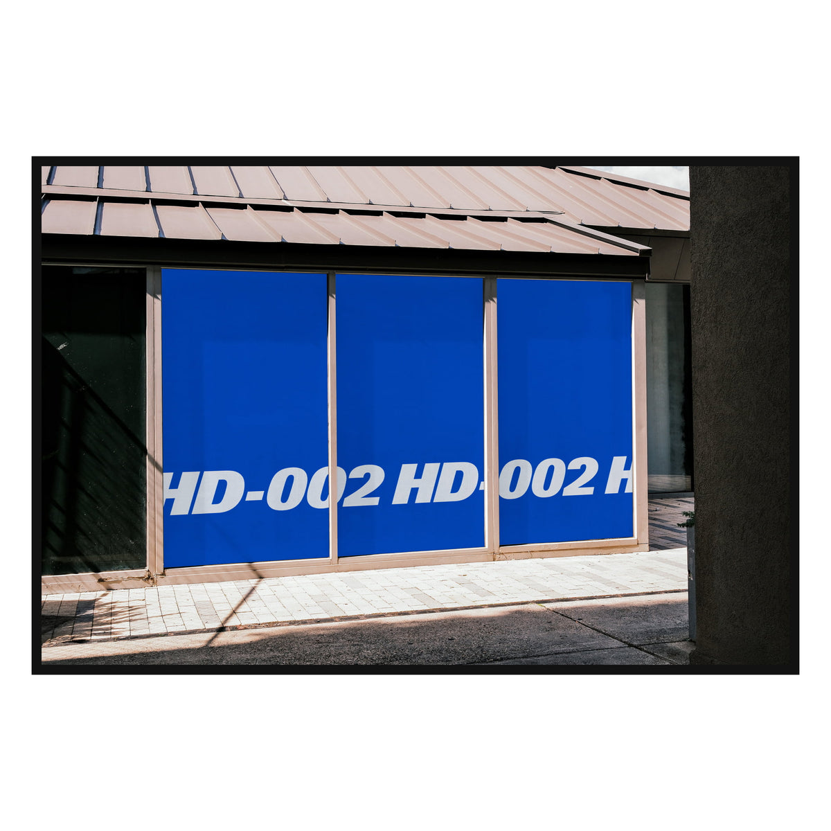 Storefront Window Mockup 001