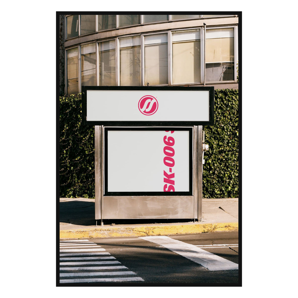 Digital Street Kiosk Mockup 002